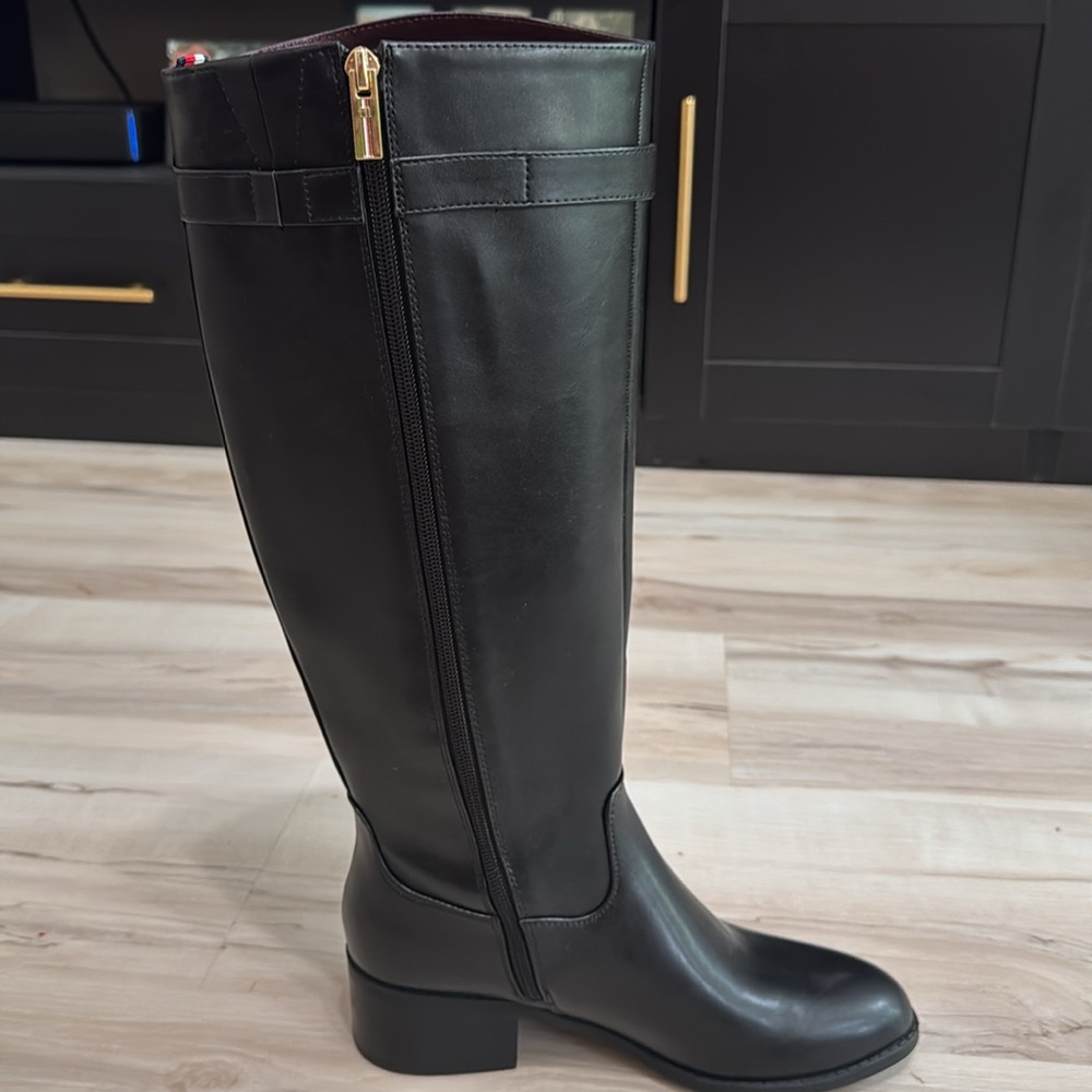 Tommy Hilfiger Monogram Riding Boot in Black - Picture 4 of 8